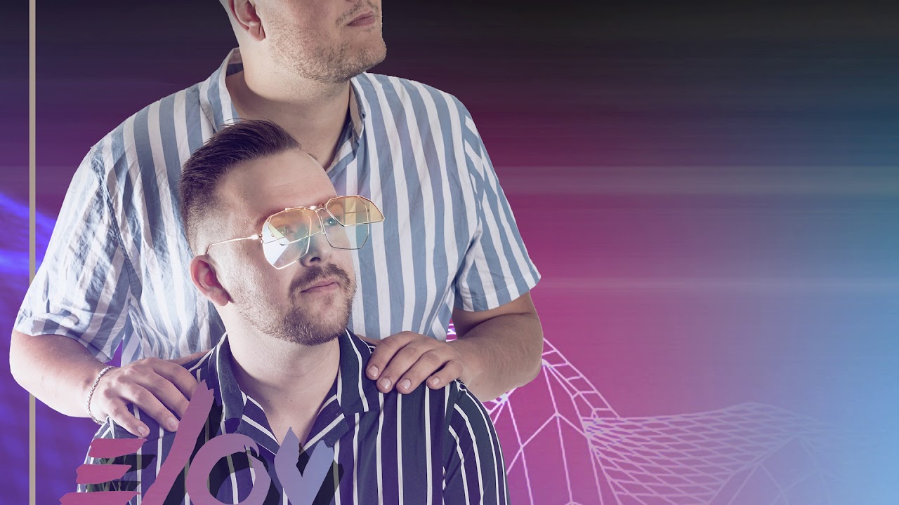 Regardez Elov & Beny - TINDER **Audio** sur YouTube Regardez Elov & Beny - TINDER **Audio** sur YouTube