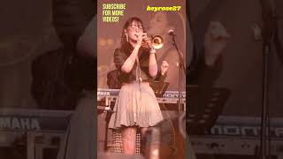 Download Lagu Sluit je ogen en voel deze druppel 🎺✨ #saxofoon #trompet #muziek #shorts #slaapmuziek #stressverl... MP3