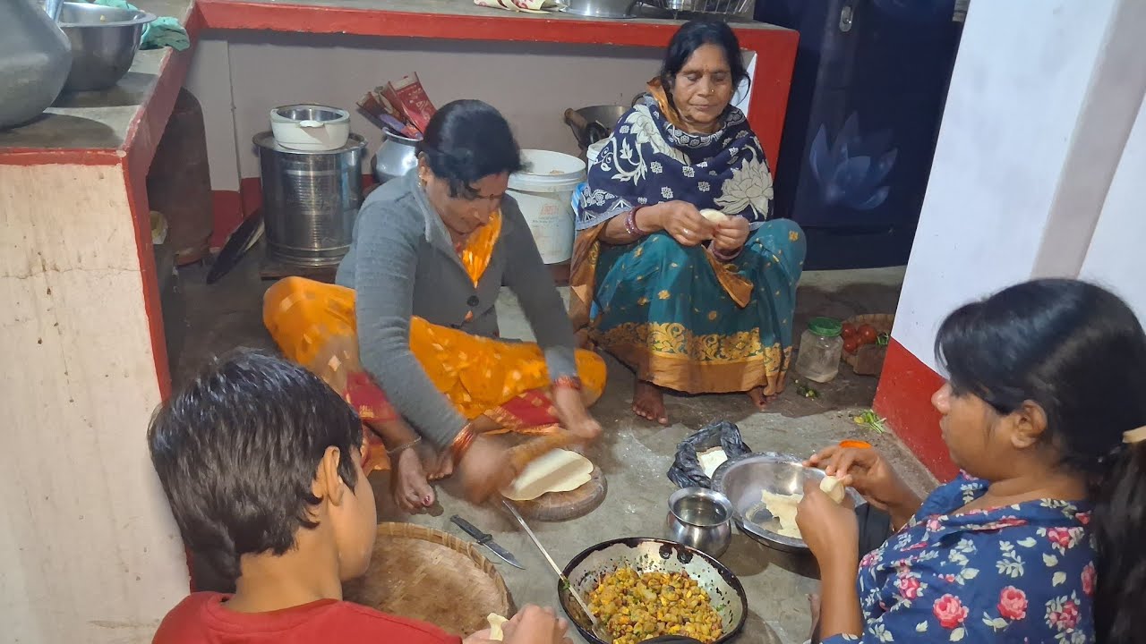 Aaj Samose Bane Ghar P😋