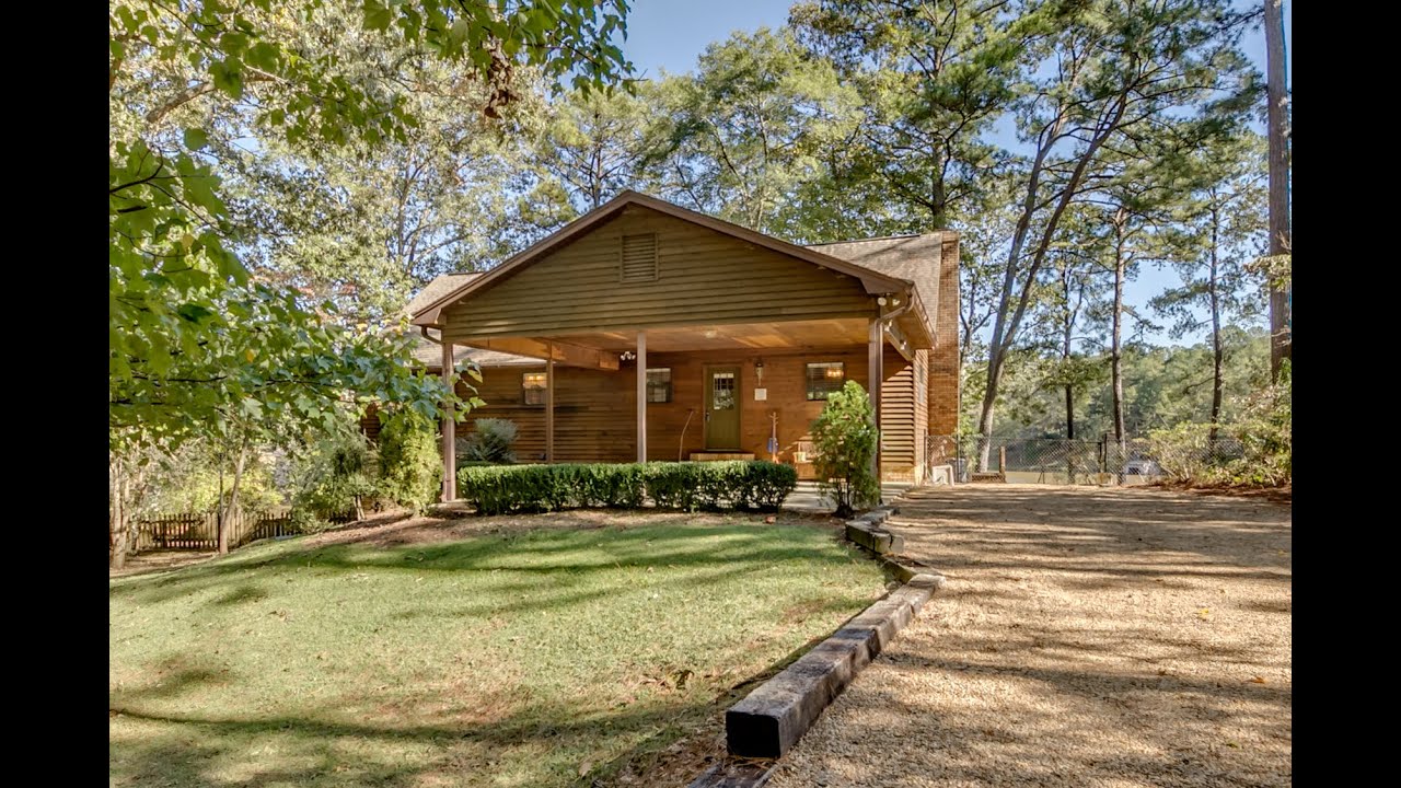 Homes for Sale in Tuscaloosa, 135716, 11857 Grandview Dr, Melinda