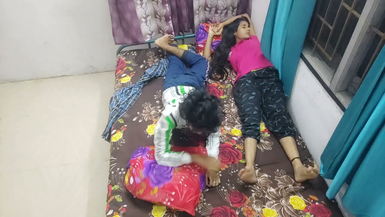 Slap Prank👋on My sister😂 in Mid night Gone funny|😓 Prank 💔Gone wrong 😭😭😭