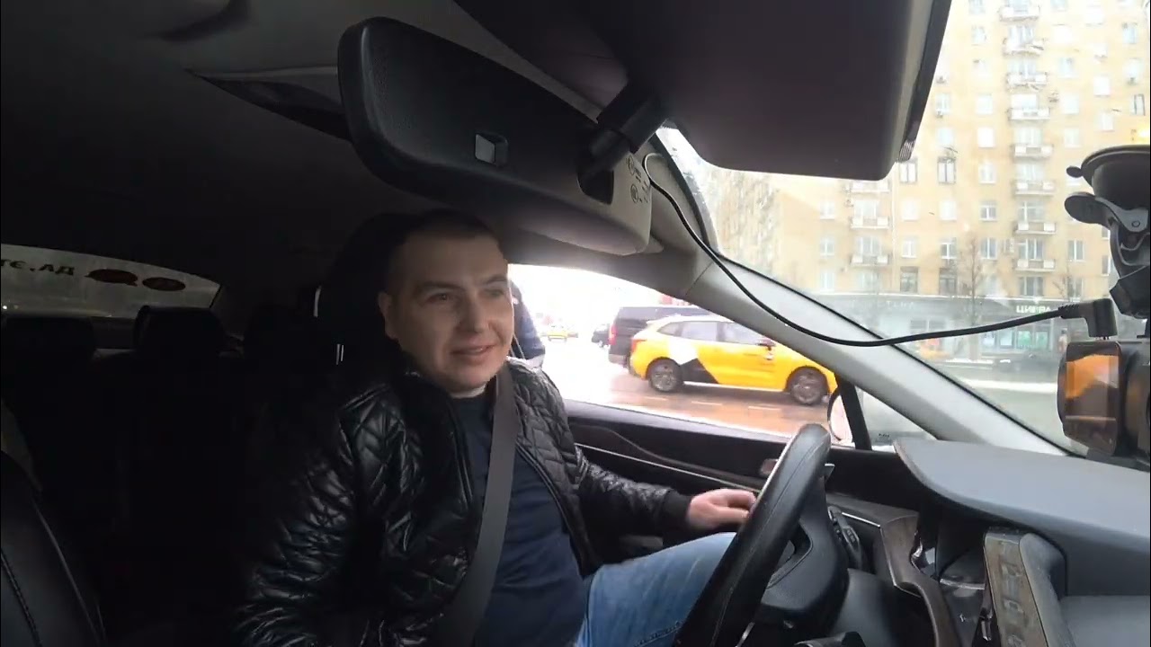 ИНСПЕКТОР Гаи В Центре МОСКВЫ Хочет ВЫПИСАТЬ Штраф За Нарушение Которого НЕТ И Требует Тех ОСМОТР