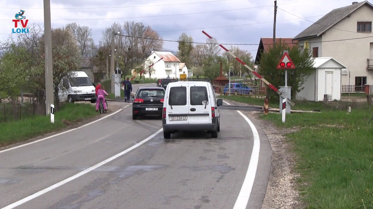 U Perušiću zaštekala pružna rampa 19.04.2017.