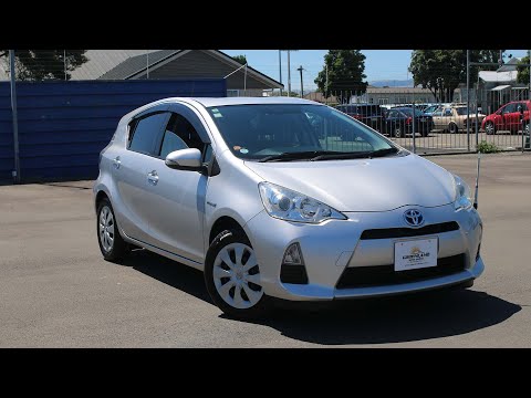 2013 Toyota Aqua G - YouTube