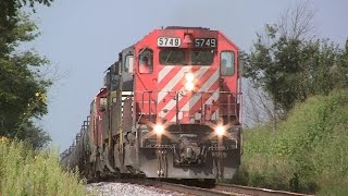CP 5749 East - an SD40-2 on 9-1-2015