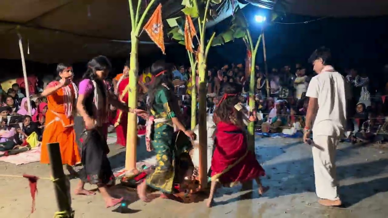 পাটির উপর বইয়া কন্যা মুচকি মুচকি হাসে Nozrul & Azmina/ Bangla biyar video