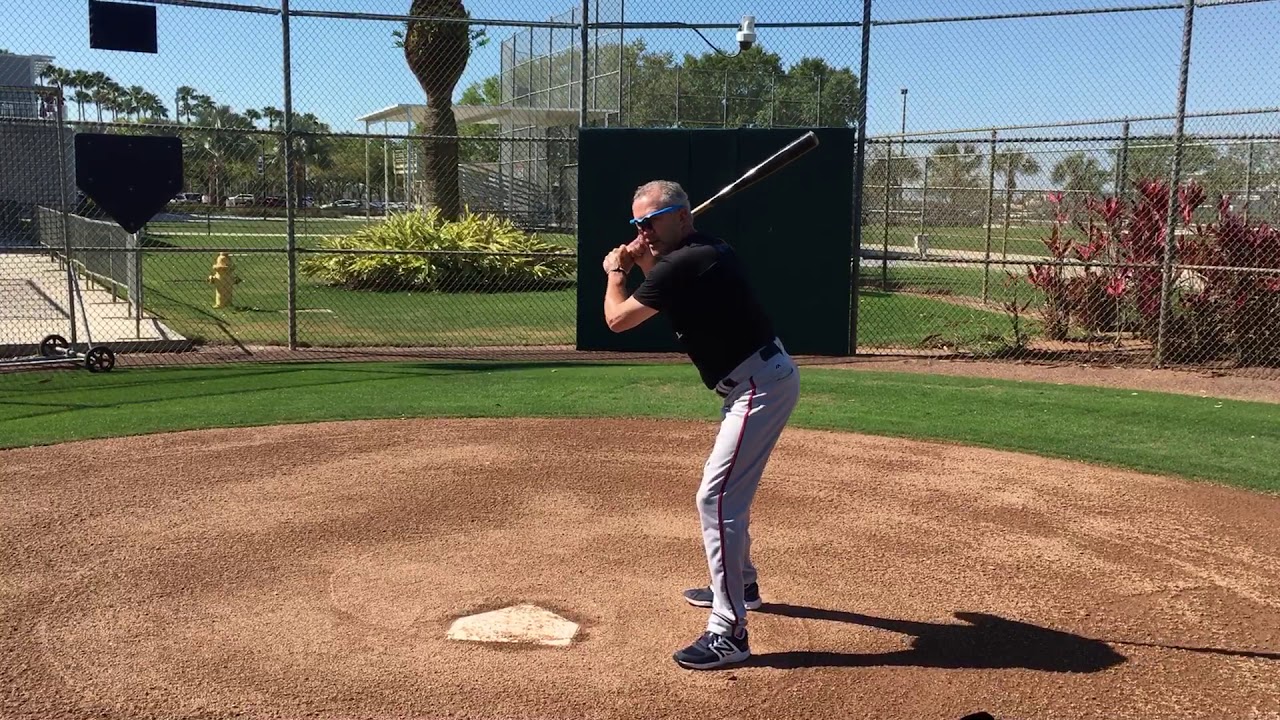 Minnesota Twins 3rd base Coach Gene Glynn " The Key to Hitting" one