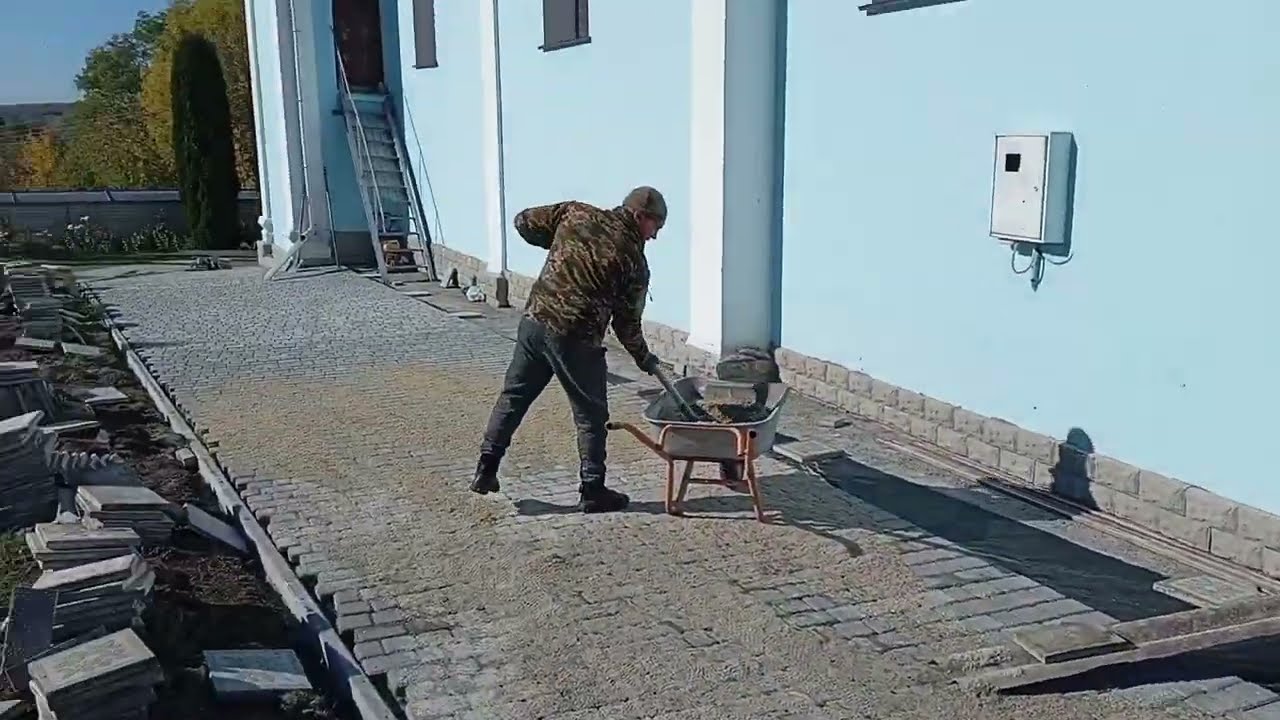 Укладка бруківки біля церкви с.Потуторів 