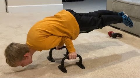 A day of training elbow lever-90 degree hold- planche (1 day before 1 year to hold planche)