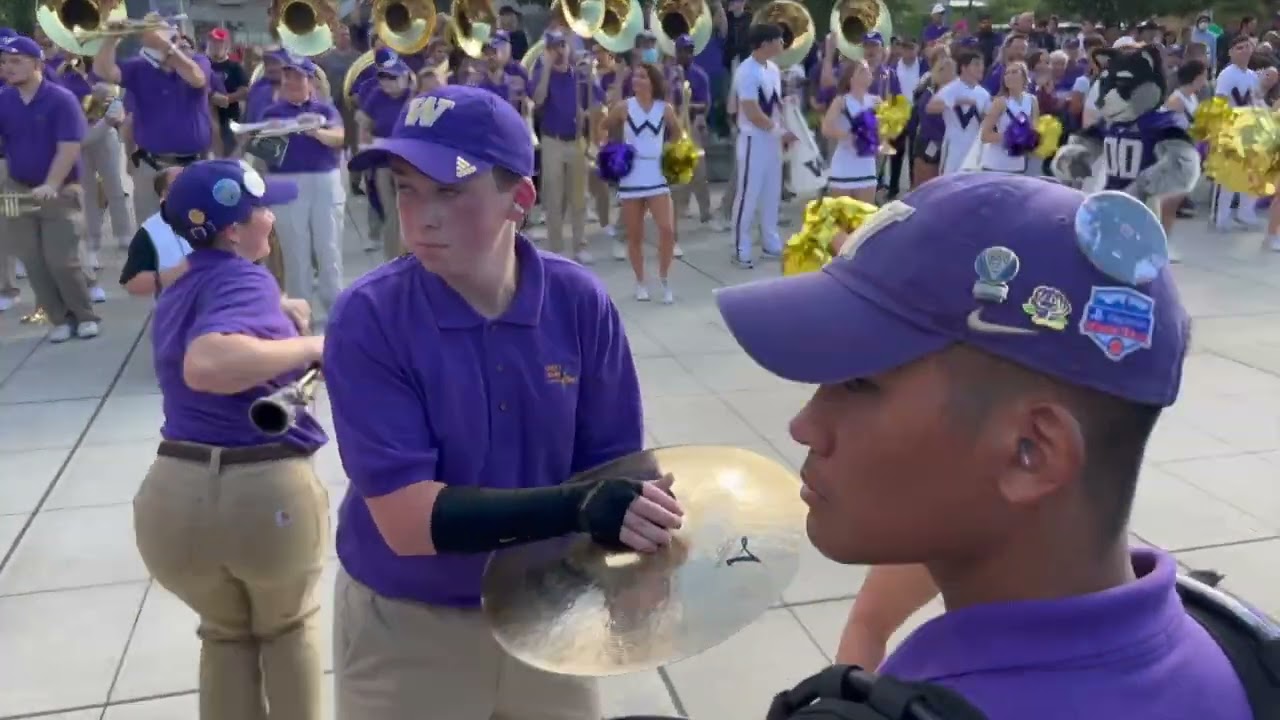 University of Washington 2022 Husky Football Dawg Walk YouTube