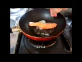 鮭をフライパンで焼いてみたよ　簡単料理　カメレオン