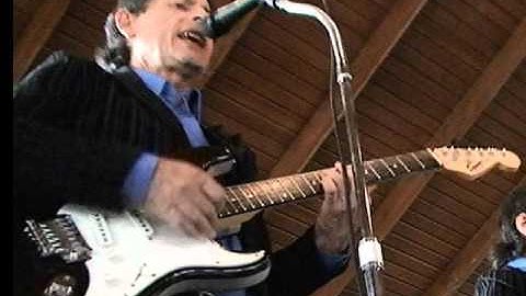 FERNANDO AGUILERA    -   Tema:  CAMINA NO CORRAS