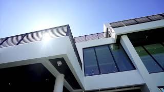 “THE ENTERTAINER”:  500 DESOTA DRIVE