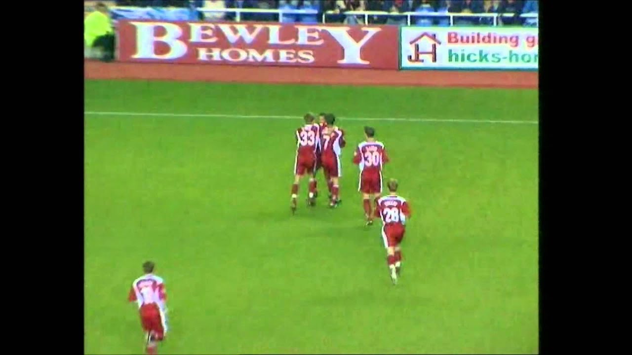 ARCHIVE | Reading 0-1 Walsall (Tuesday 21st October, 2003) walsall fc new kit