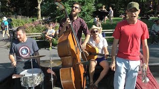 Jason Prover & The Sneak Thievery Orchestra: "I'll Fly Away" - Busking in New York