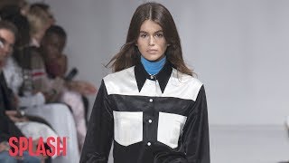 Kaia Gerber Makes Her NYFW Runway Debut With Calvin Klein | Splash News TV screenshot 3