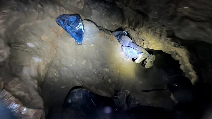 Two idiots attacked by porcupine in Morris Cave, VT