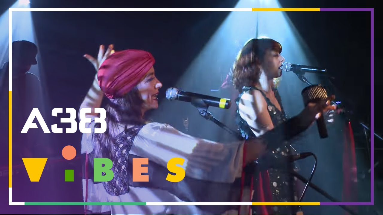 Nouvelle Vague - Dance with Me // Live 2012 // A38 Vibes