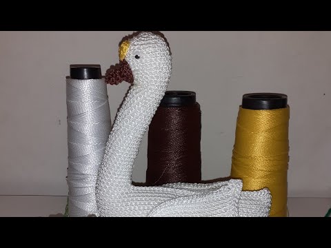 Vídeo: Como Fazer Um Cisne De Crochê