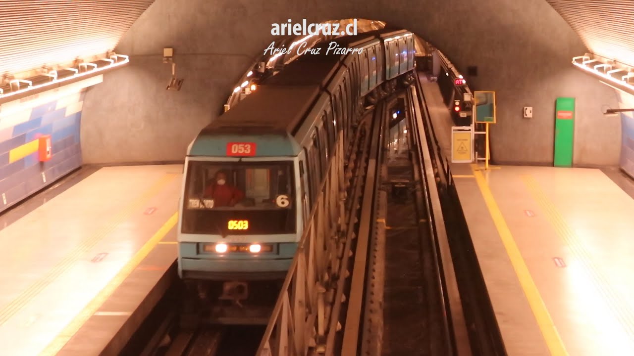 Metro de Santiago | Trenes Alstom NS93 en estación Plaza de Maipú (Línea 5)