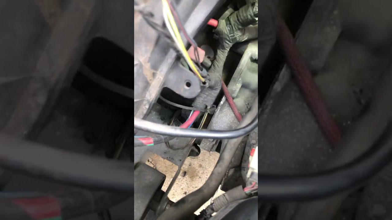 2006 Chrysler Sebring 2.4L crankshaft sensor