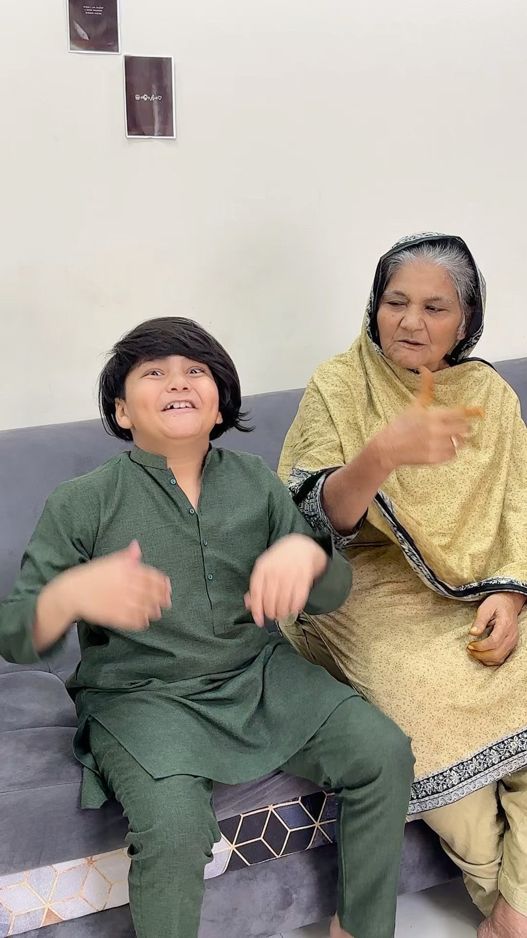 Un ky bachy ganjy ho?? #viralvideo #funny #trending #comedy