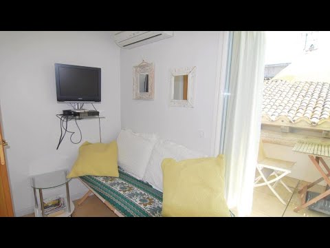 Awesome home in Beaucaire with 2 Bedrooms and WiFi, Beaucaire, France