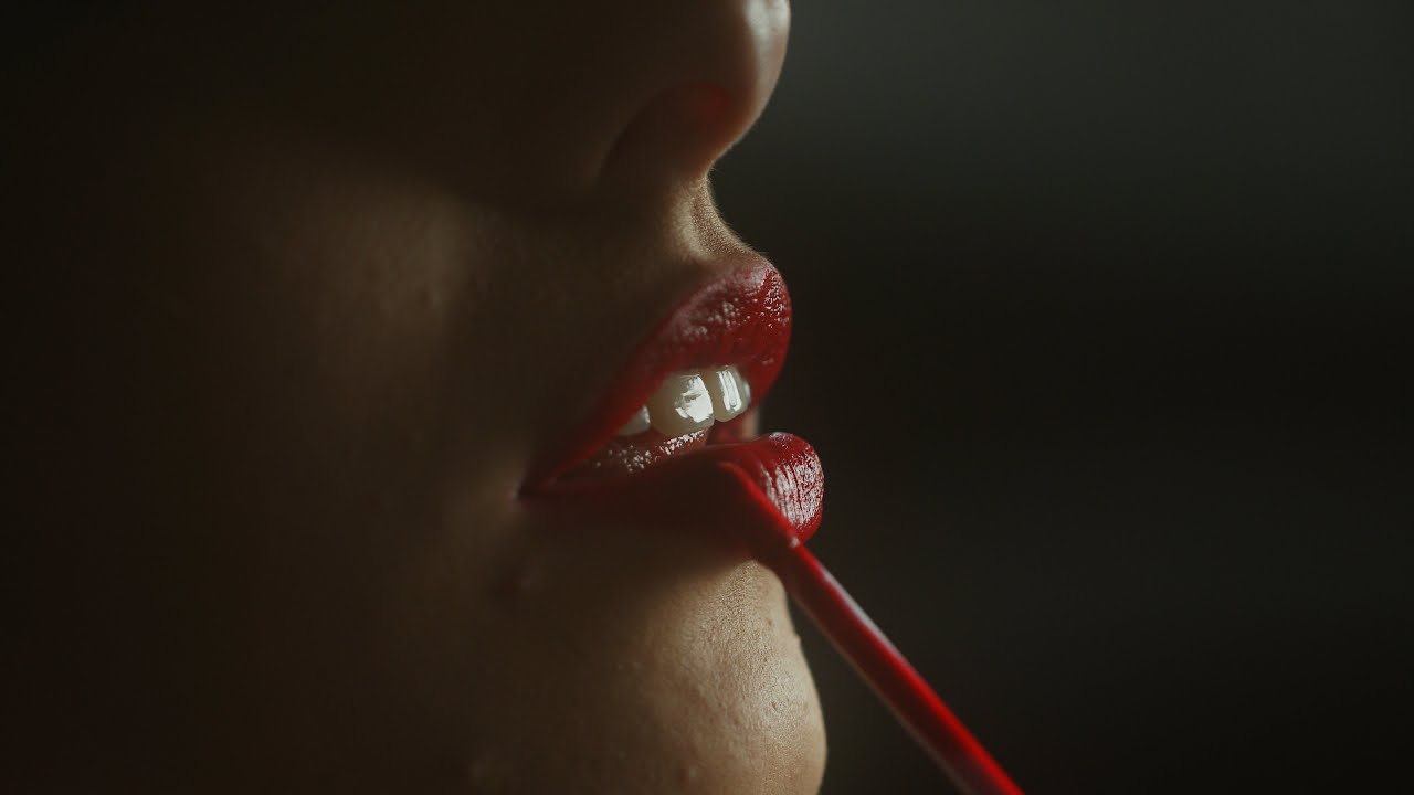 Watch Bodoni - Lipstick on YouTube Watch Bodoni - Lipstick on YouTube