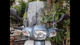 スーパーカブ110　JA10　ウィンドスクリーン上部をカットして低く、見やすくしました