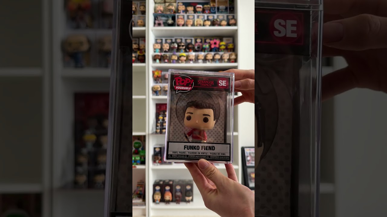 Переставляю фигурки Funko Pop по сериалу «Очень странные дела» на полке! 
