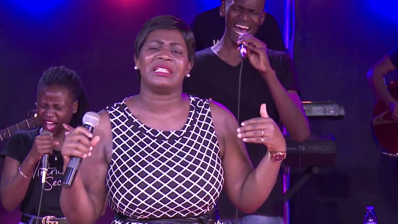 Justine Nabbosa - Waggulu Tukuyiimusa