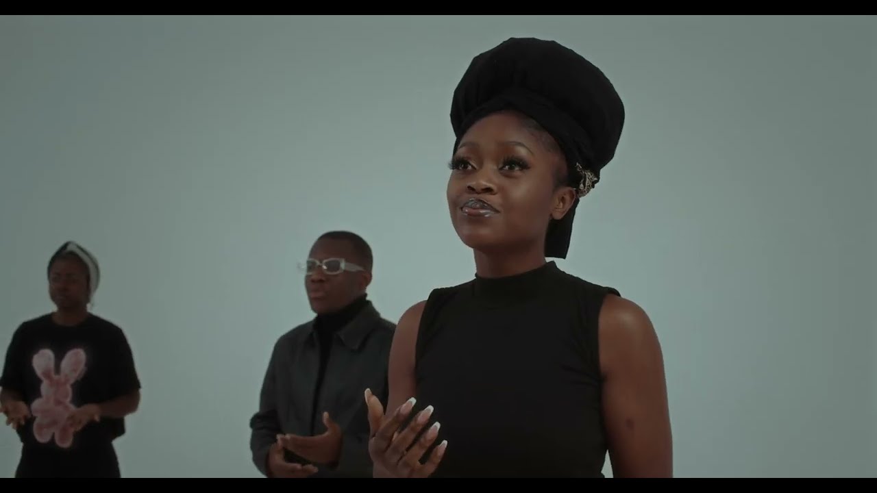 Gift tm de artist - Ini nda bho Ft.Sharisce (official video)