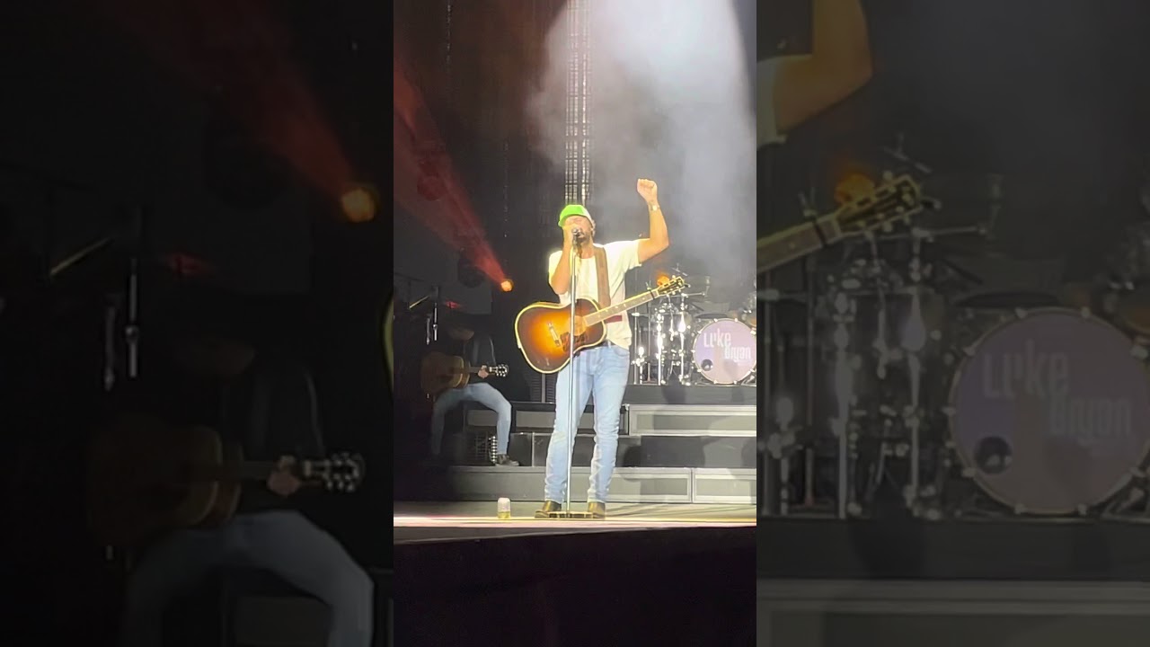 Luke Bryan Drink A Beer Farm Tour 2021 Fowlerville, MI YouTube