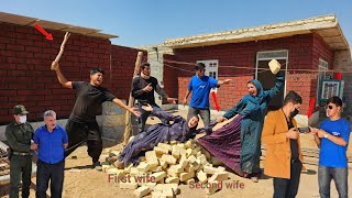 Real Estate Agent Detained by Police: Husband Enraged by Second Wife's Scheme; Consulting a Lawyer