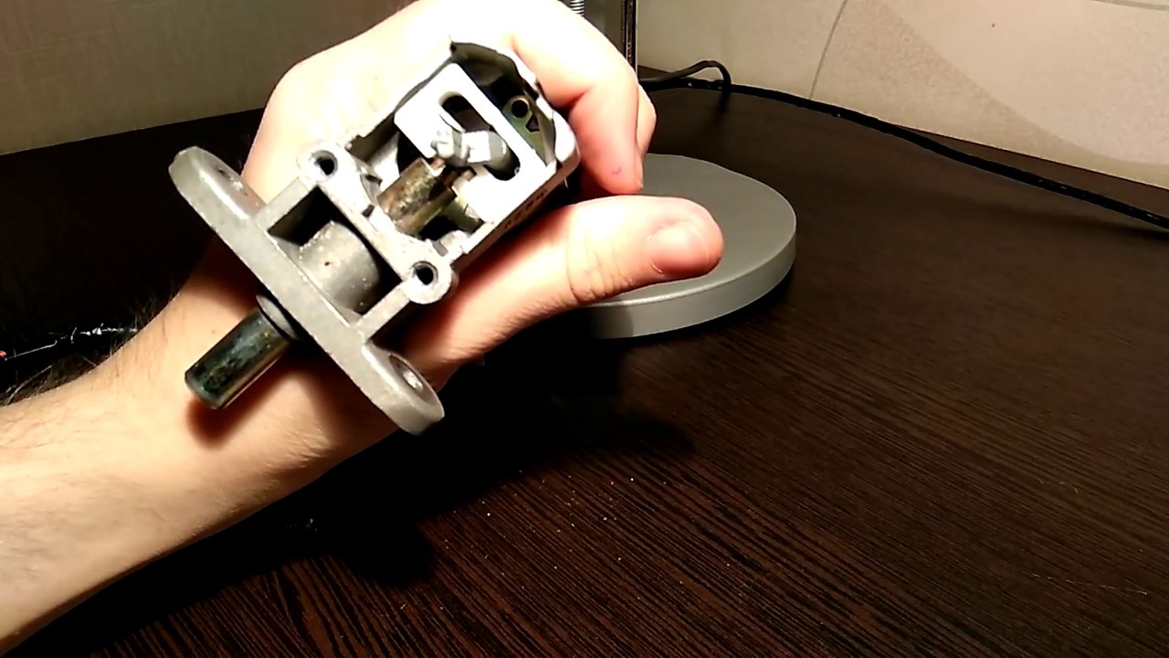 Разборка замка зажигания от скутера\\ сломался ключ в замке зажигания ...