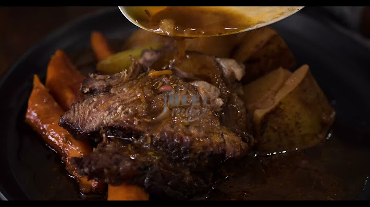 Oven baked chuck roast recipe with potatoes and carrots
