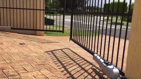 Oz Automation installation of FAAC 413 swing gate operator