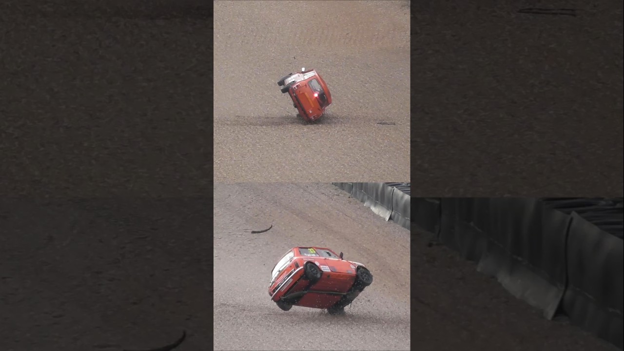 IDENTICAL CRASHES! - Mighty Minis - Donington Park - 