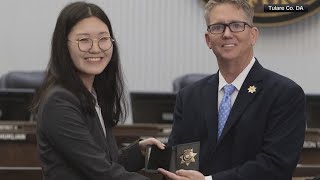 Teenage girl becomes youngest person to pass the state bar
