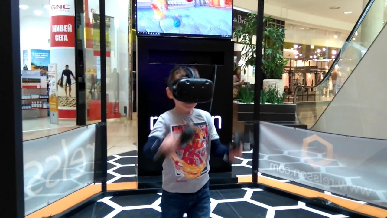 Crazy little Fruit Ninja in our Virtual Arena -HTC ViVe (Relsson VR)