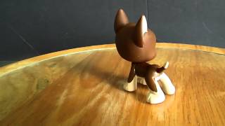 Littlest Pet Shop Great Dane Brown & Tan Blue with Star Eyes #817 VGUC