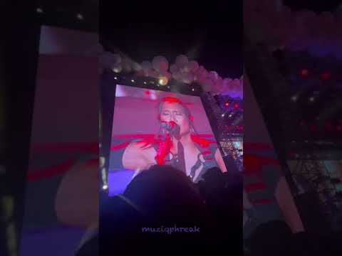 Backburner (Screen Cam)- NIKI Zefanya (Head In The Clouds Jakarta 221203)