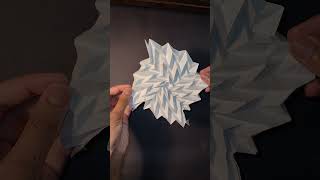 Demo of Jeremy Shafer origami lightning flasher ⚡ #Shorts