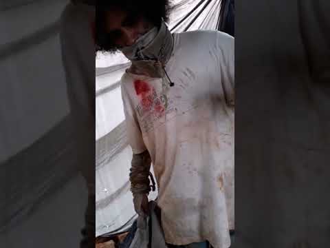 Making tent for homeless not get wet fazendo barraca para morador de Rua não se molhar Making tent for homeless not get wet fazendo barraca para morador de Rua não se molhar