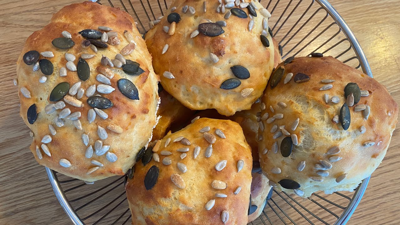 Skyr Brötchen gesunde Dinkel- Eiweiß Frühstücksbrötchen ohne Hefe - YouTube