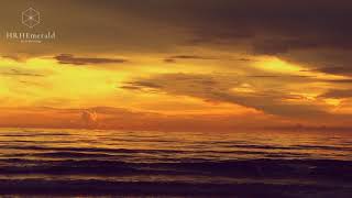 BEST BEACH HD VIDEO • CALM THERAPY • GOLD & AMETHYST SUNSET • OCEAN WAVES • SKY • ARTIST EMERALD