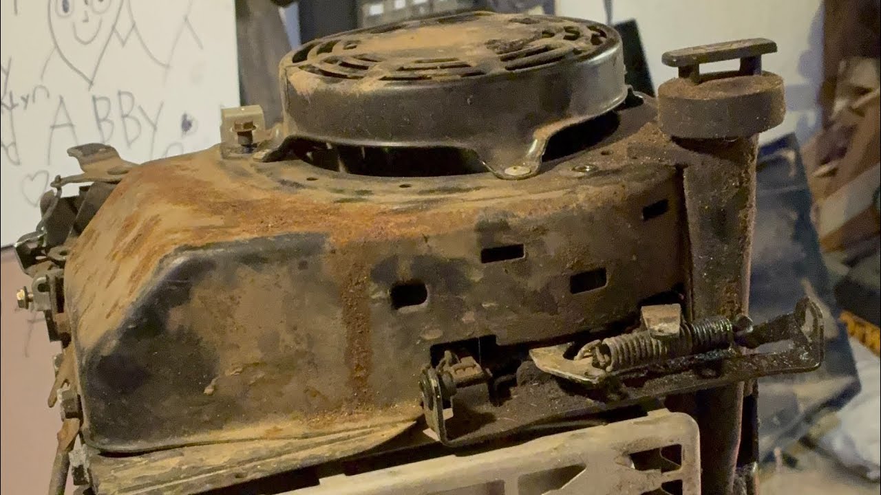 Taking apart a Briggs and Stratton 6.5hp Engine