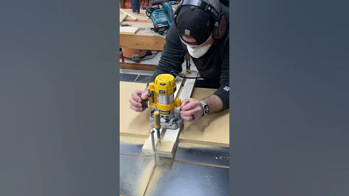 Cutting perfect dados the easy way. #diy #router #jig #perfection