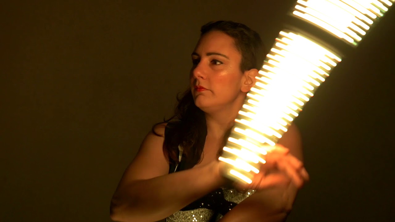 Laura FIRE, LED, ACRO