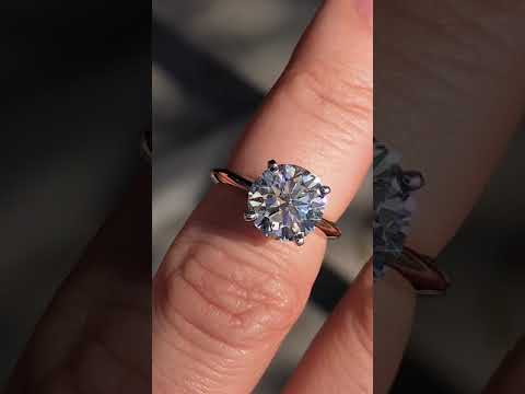 Round Brilliant Moissanite 4-Prong Solitaire Ring (2.5mm) ring video